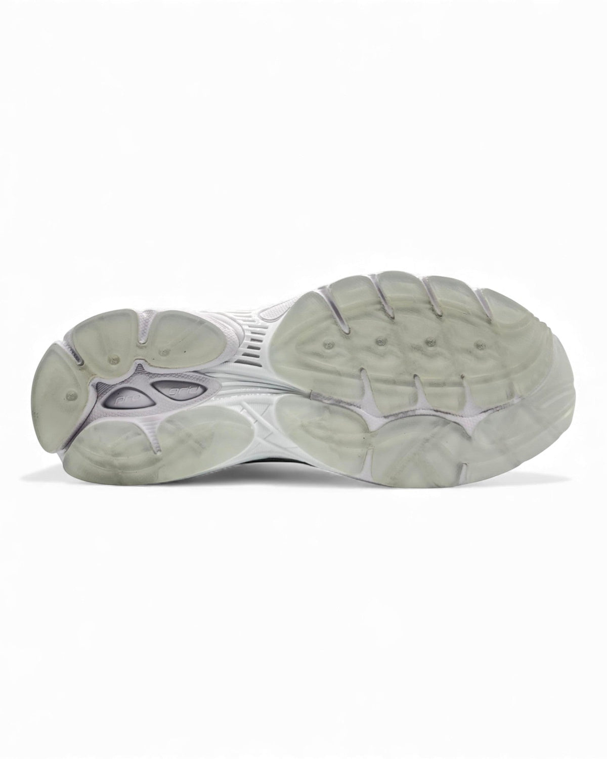 Saucony Omni 9 Socktop "Triple White"