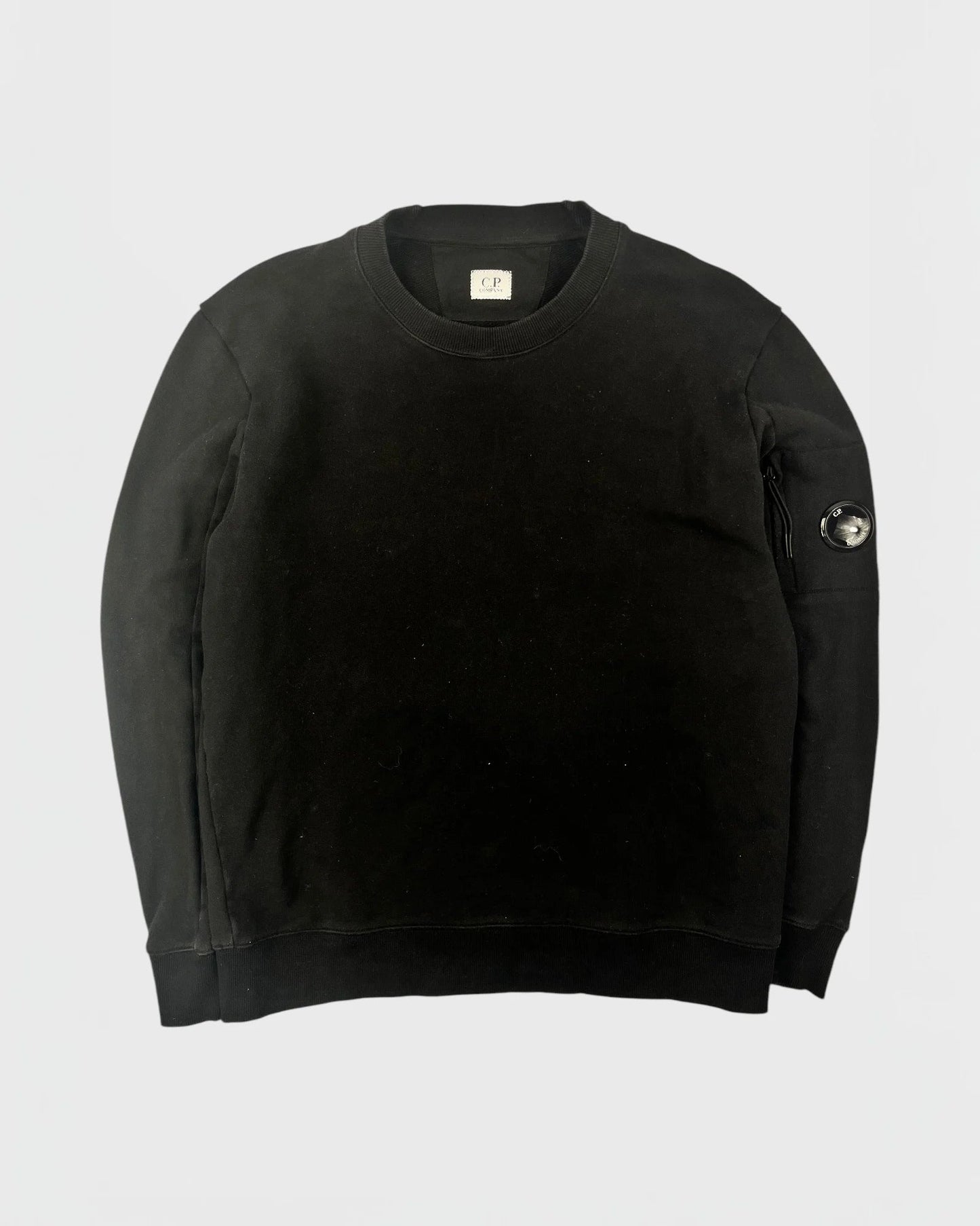 C.P Company pull