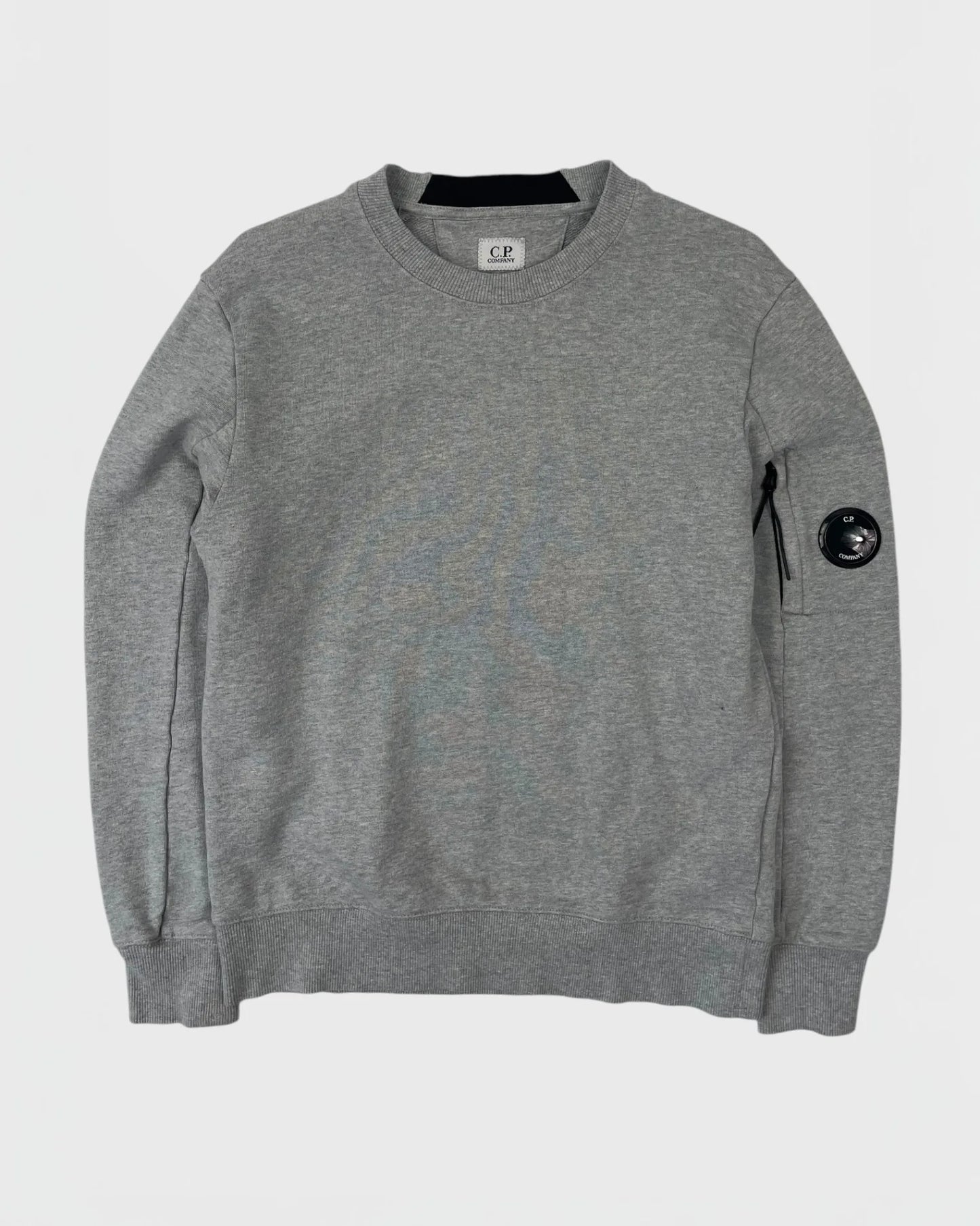 C.P. Company pull