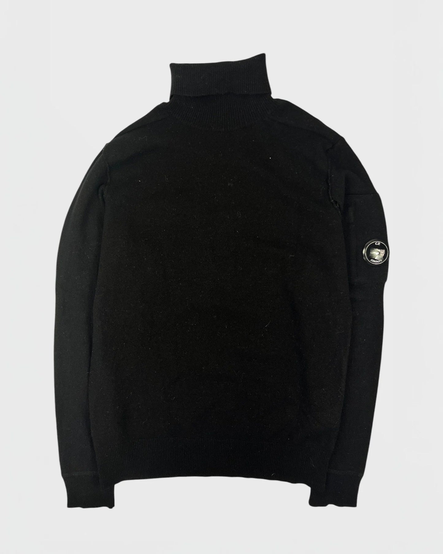C.P company pull