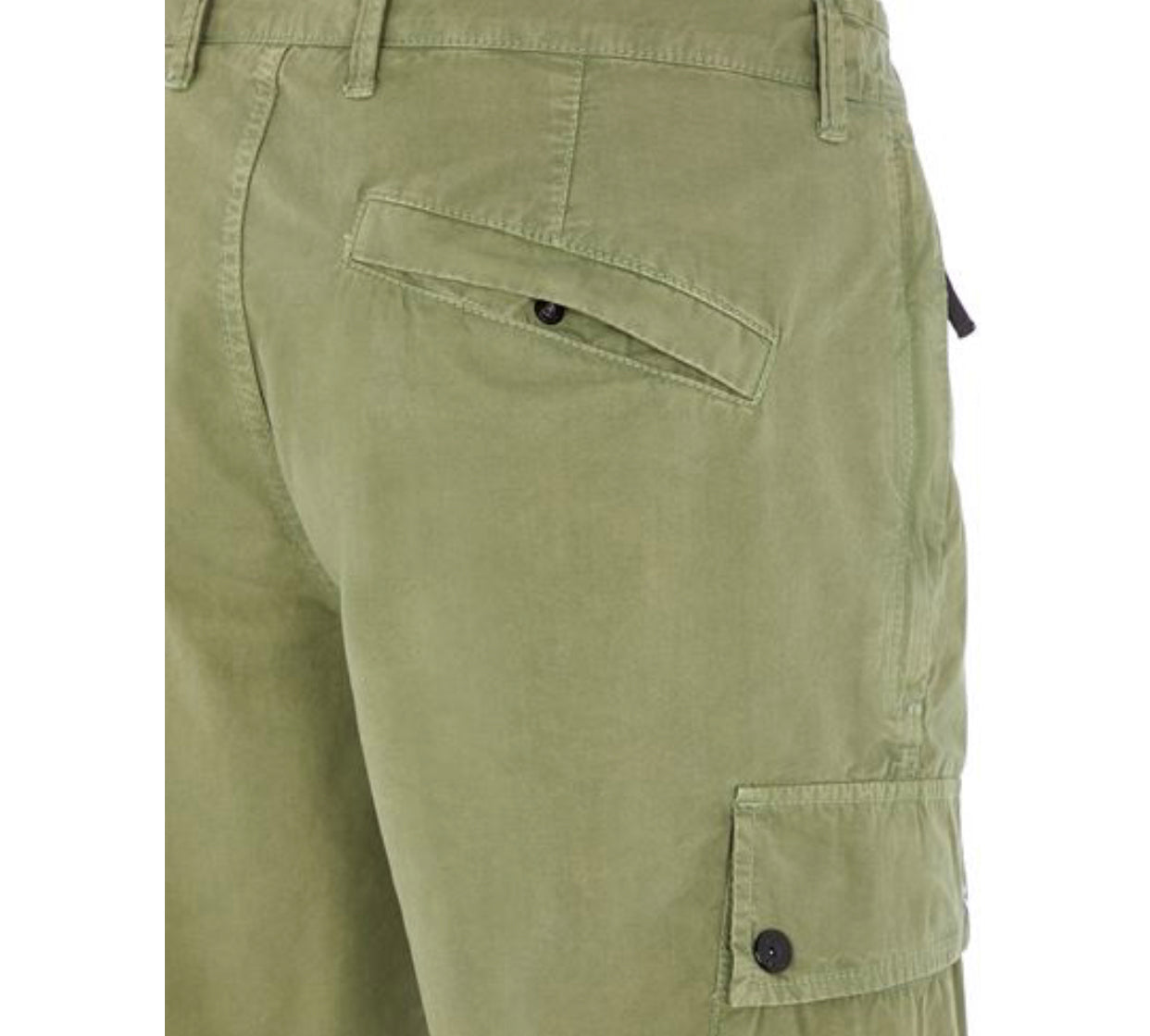Short Stone Island