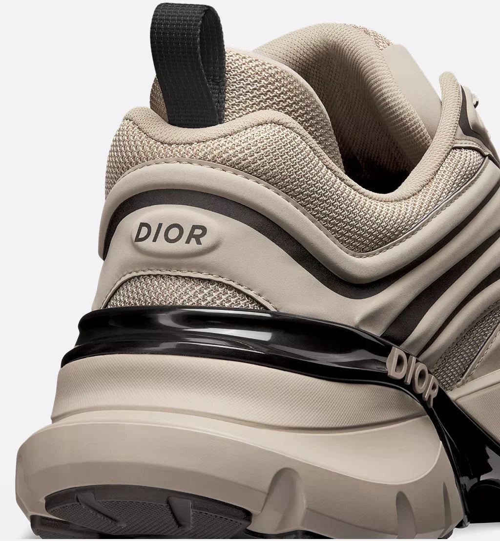 Dior B44
