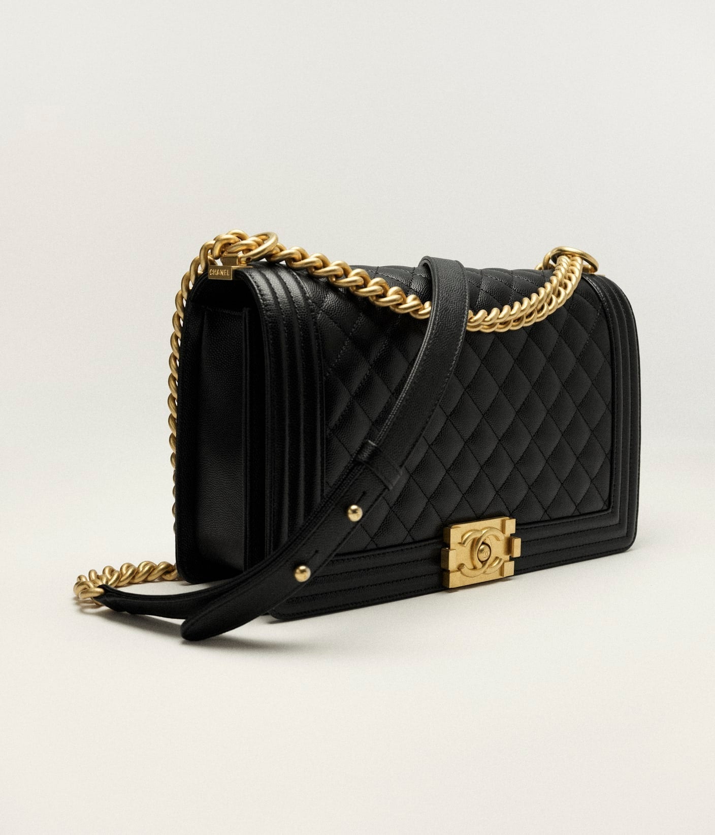 GRAND SAC BOY CHANEL