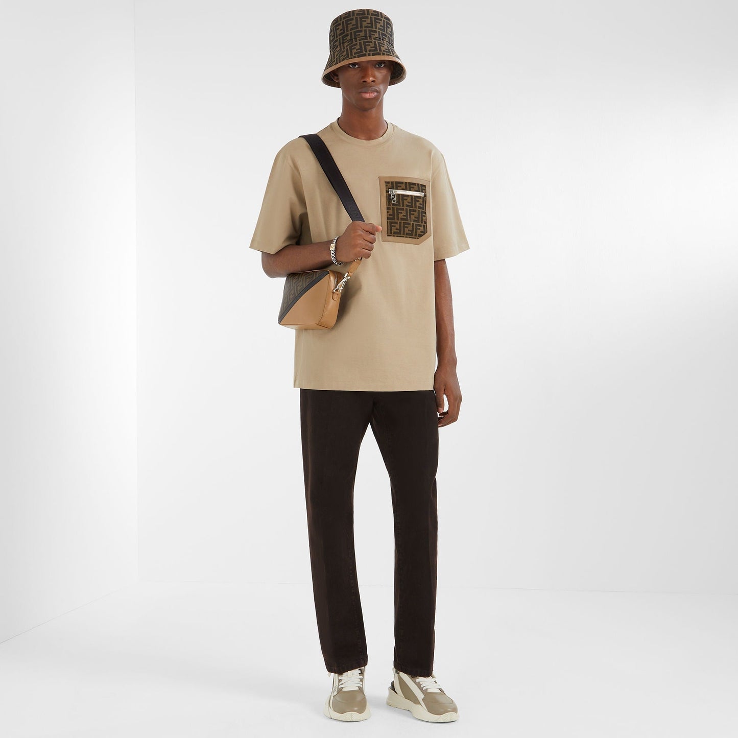 Bob en tissu jacquard FF brun