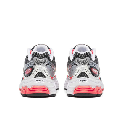 Saucony ProGrid Omni 9