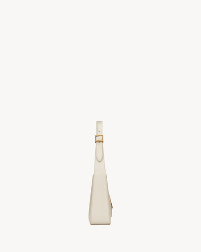 LE 5 À 7 EN CUIR LISSE