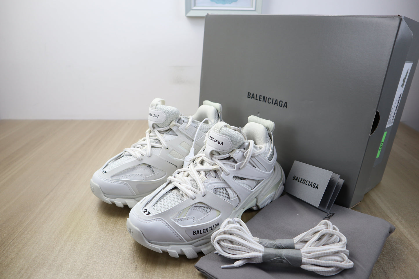 Blncg track blanche