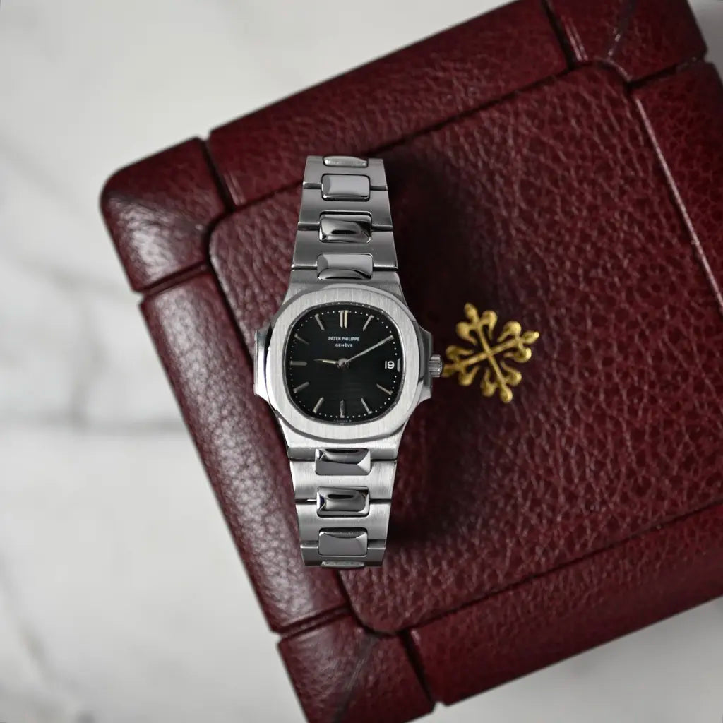 Patek Philippe Nautilus 5711/1A-010 - Noir