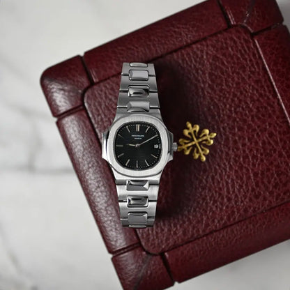 Patek Philippe Nautilus 5711/1A-010 - Noir