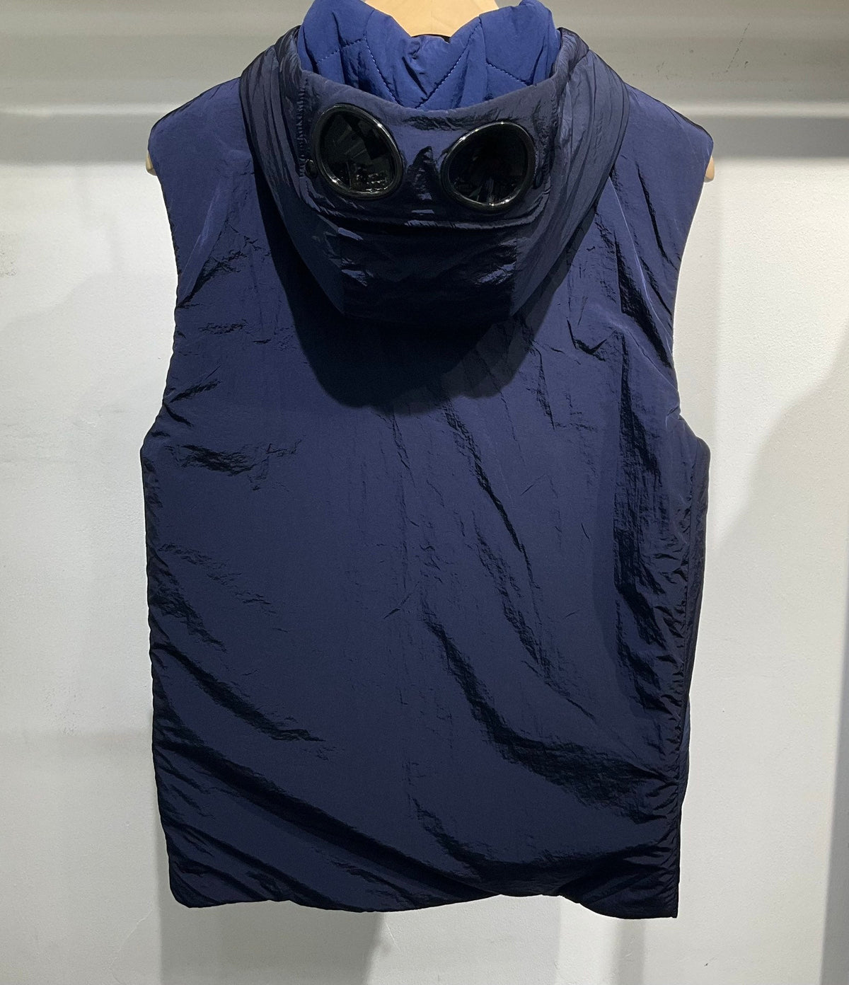 Sans manche capuche CP