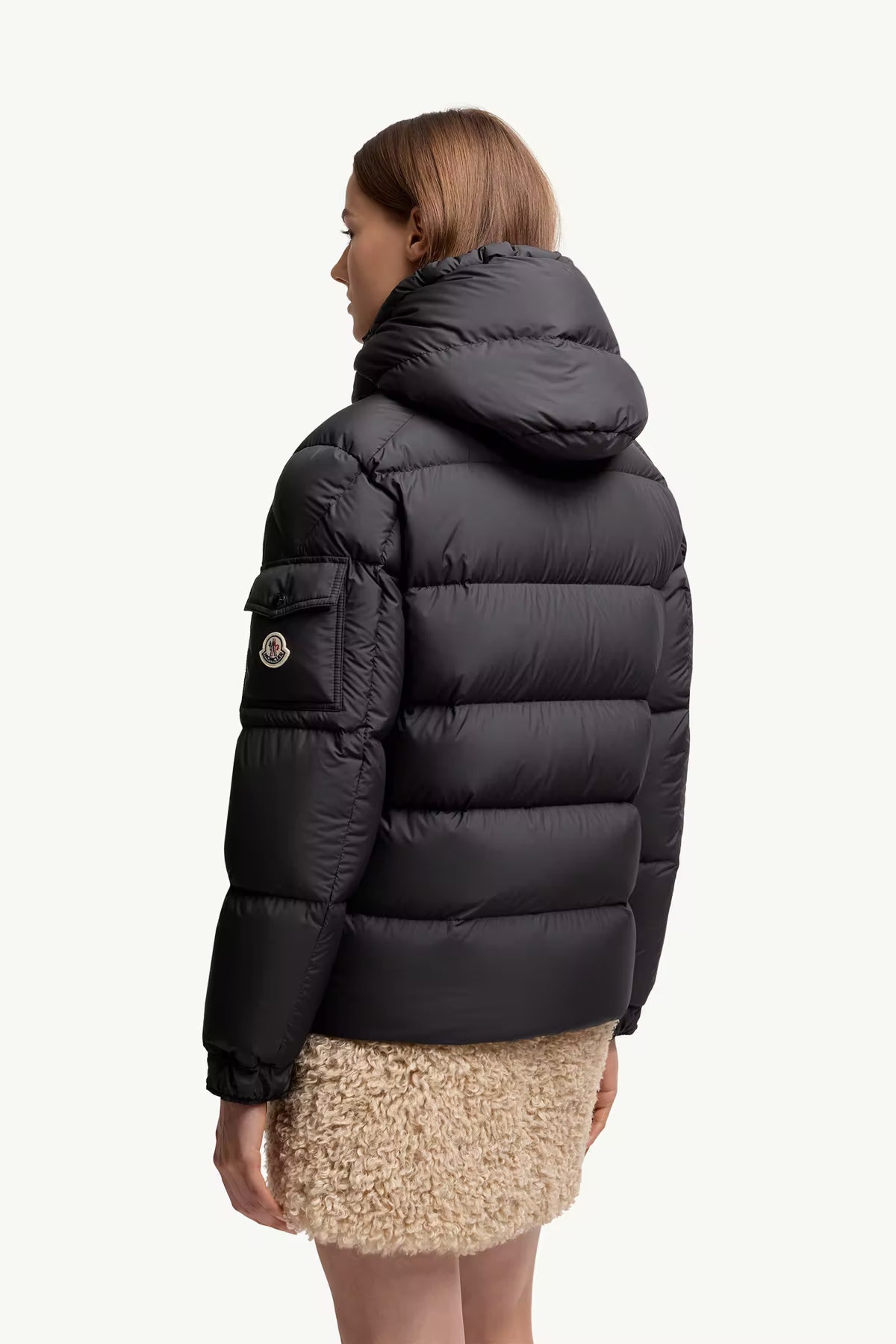 Doudoune courte à capuche Moncler Maya 70